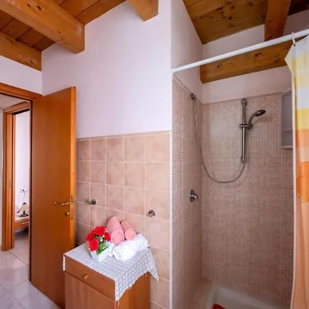 Διαμέρισμα Sottotorre Home: 8 Min Walk To The Calasetta