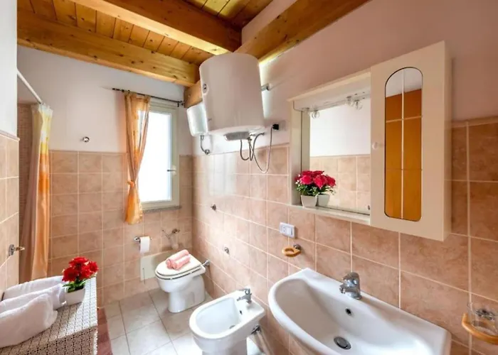 Blue Pearl In بيت للعطل