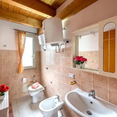 Blue Pearl Apartment In Calasetta Tatil Evi