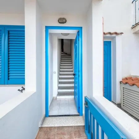 Sottotorre Home: 8 Min Walk To The Calasetta
